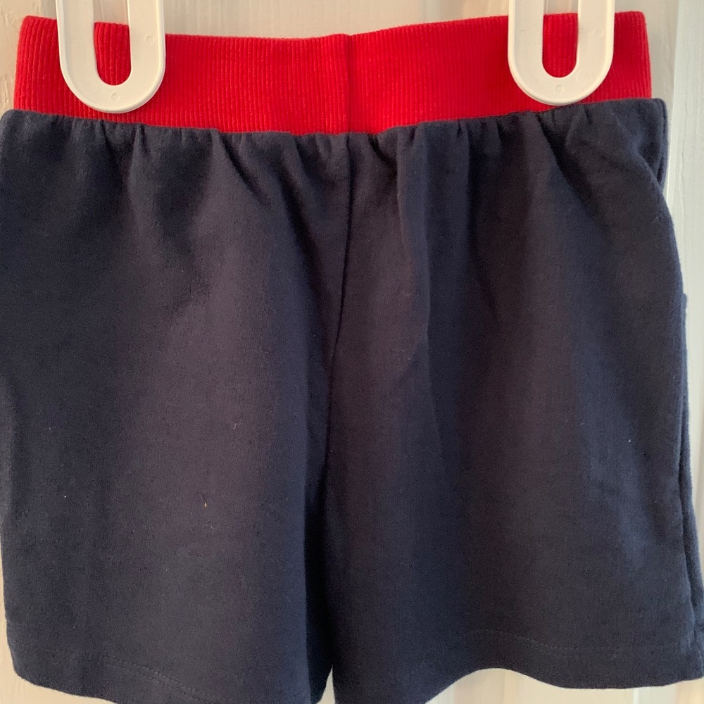 SPACE THEME Shorts/Top Set - 3T - Picture 5 of 5